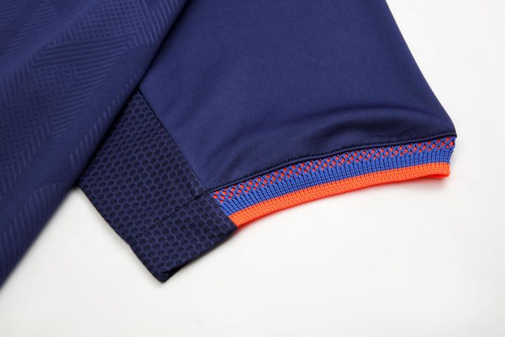 Camiseta de fútbol de manga corta con cuello en V con rayas – DETAIL 3