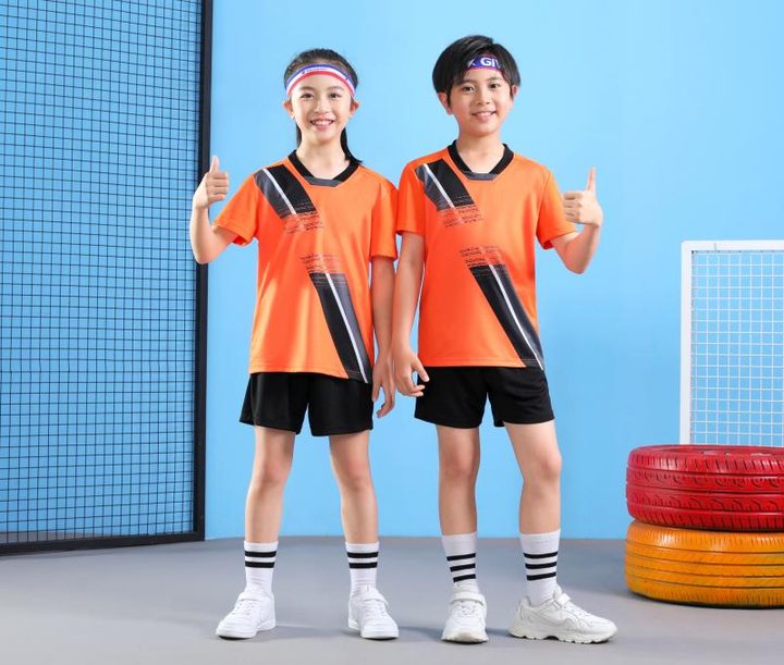 V-neck Short Sleeve Soccer Jersey – MODEL 1