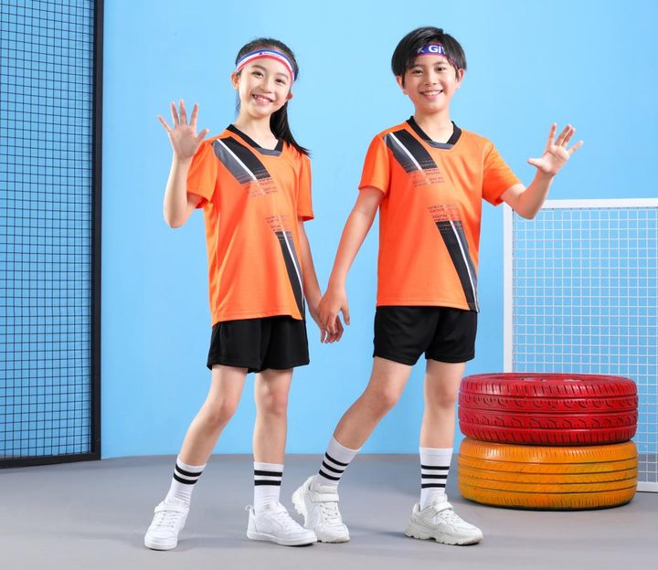 V-neck Short Sleeve Soccer Jersey – MODEL 6