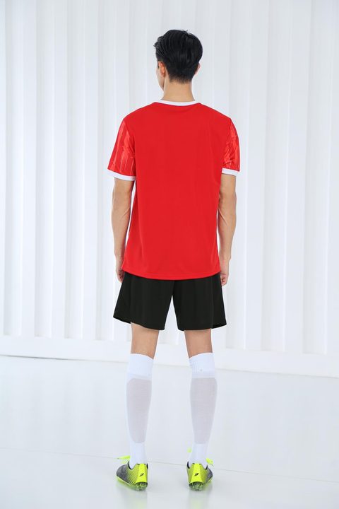 Camisa de futebol de manga curta com gola careca com listras – MODEL 3