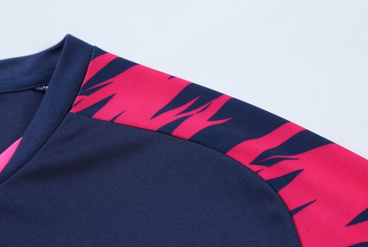 Long Sleeve Goalkeeper Soccer Jersey – DETAIL 2