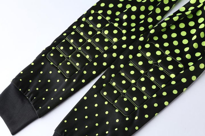 Long Sleeve Goalkeeper Soccer Jersey – DETAIL 2