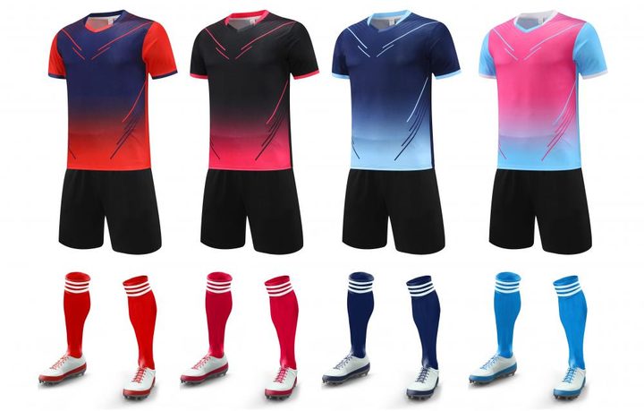 Maglia da calcio a maniche corte con girocollo con righe – MAIN