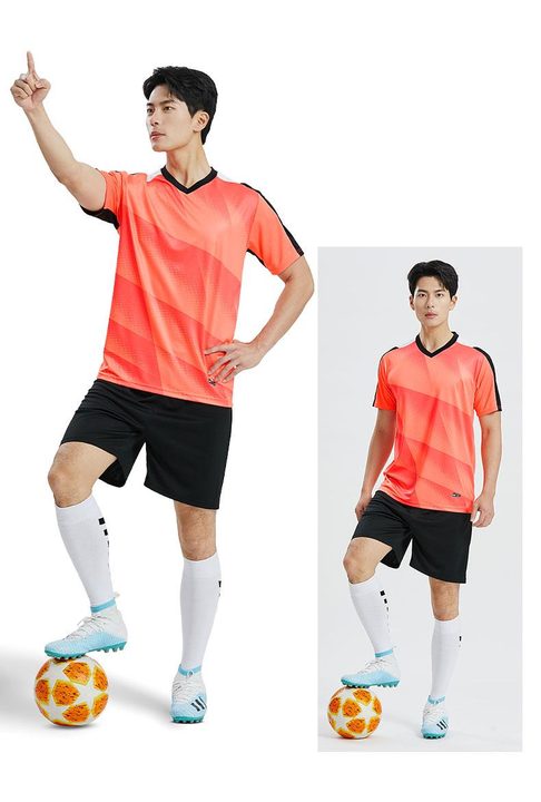 Tricou de fotbal, cu mânecă scurtă, cu decolteu în V și cu degrade – MODEL 3