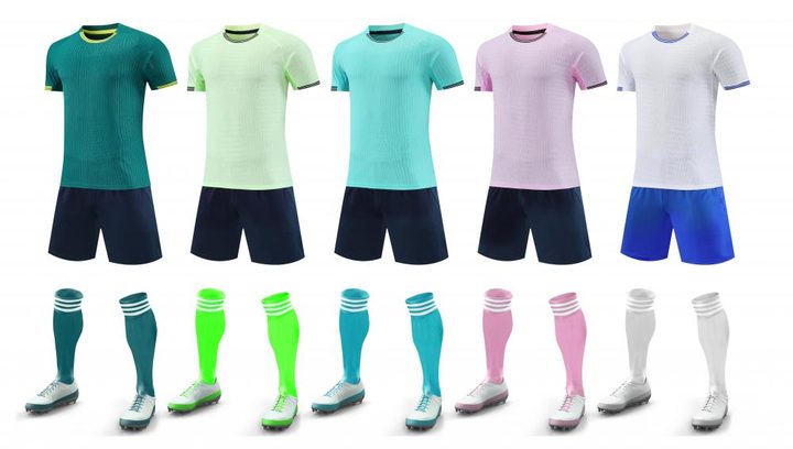 Crew-neck Short Sleeve Striped Soccer Jersey
