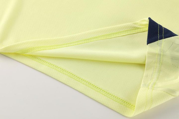 Crew-neck Short Sleeve Geometric Soccer Jersey – DETAIL 2
