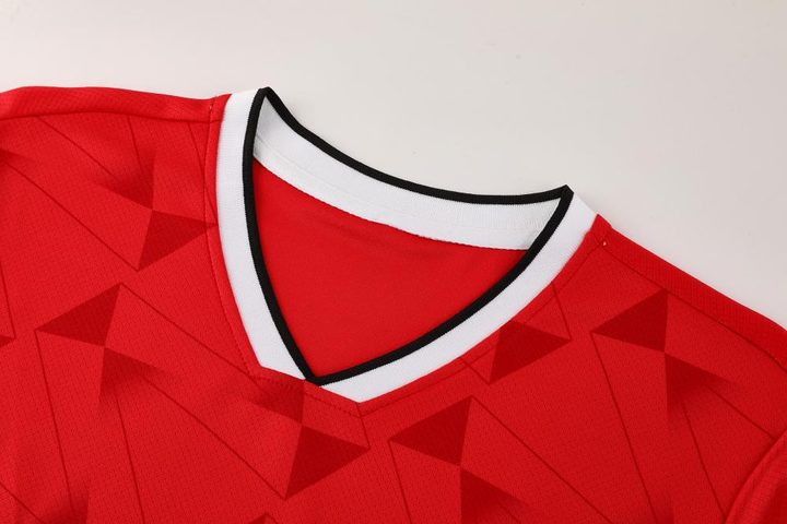 V-neck Short Sleeve Striped Soccer Jersey – DETAIL 1
