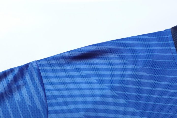 V-neck Short Sleeve Striped Soccer Jersey – DETAIL 3