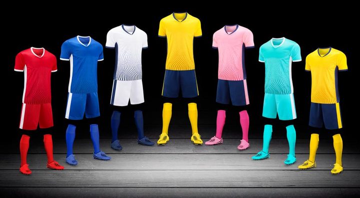 Tricou de fotbal, cu mânecă scurtă, cu decolteu în V și cu panouri – MAIN