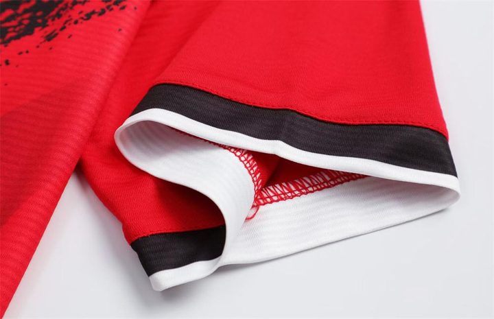 Kurzarm-Fußballtrikot mit Rundhalsausschnitt und geometrischem Muster – DETAIL 3