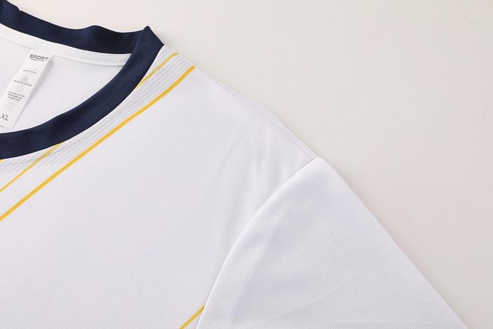 V-neck Short Sleeve Striped Soccer Jersey – DETAIL 2