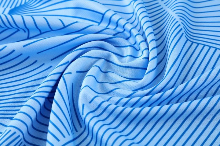 Koszulka piłkarska, z krótkim rękawem, z dekoltem w serek i z geometrycznym wzorem – DETAIL 2