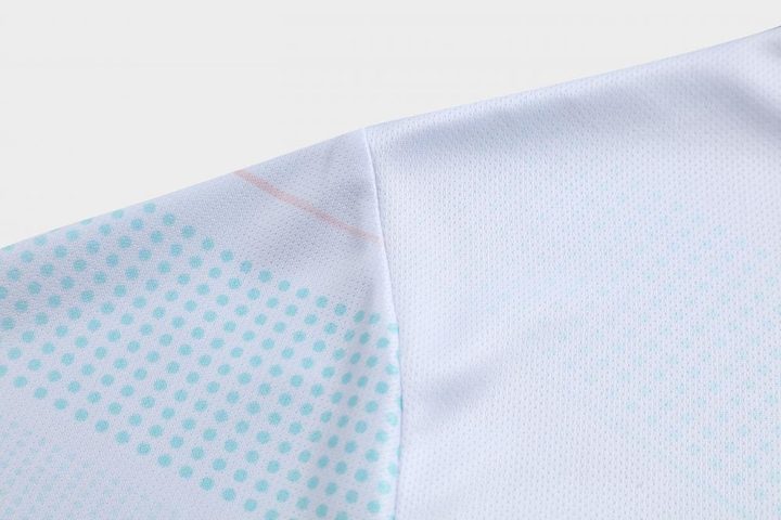 V-neck Short Sleeve Striped Soccer Jersey – DETAIL 3
