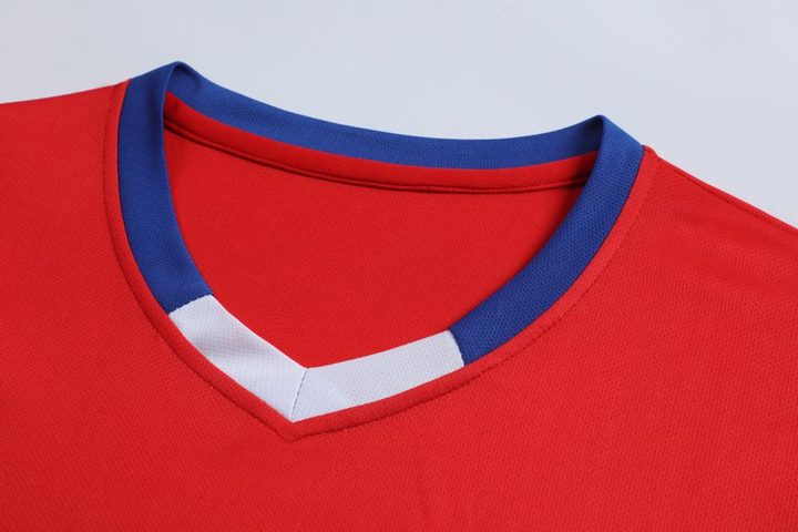 Camiseta de fútbol de manga corta con cuello en V con rayas – DETAIL 1