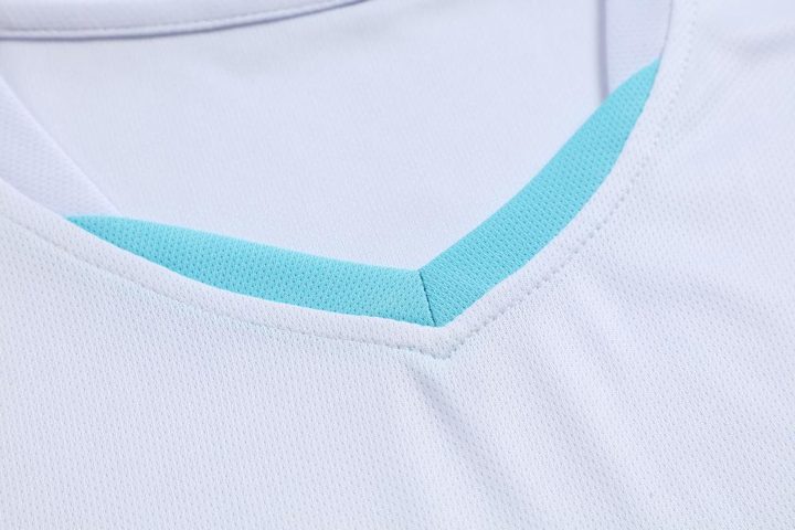 Tricou de fotbal, cu mânecă scurtă, cu decolteu în V și cu degrade – DETAIL 3