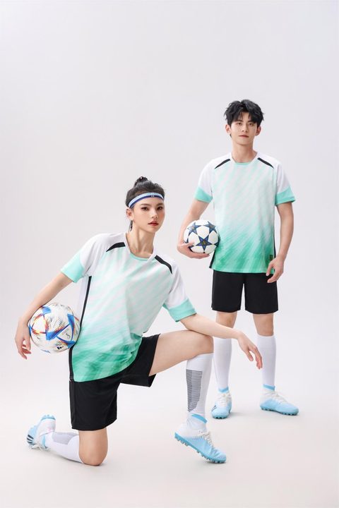 Crew-neck Short Sleeve Striped Soccer Jersey – MODEL 1