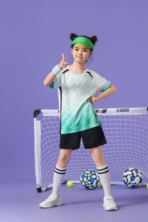 Crew-neck Short Sleeve Striped Soccer Jersey – MODEL 6