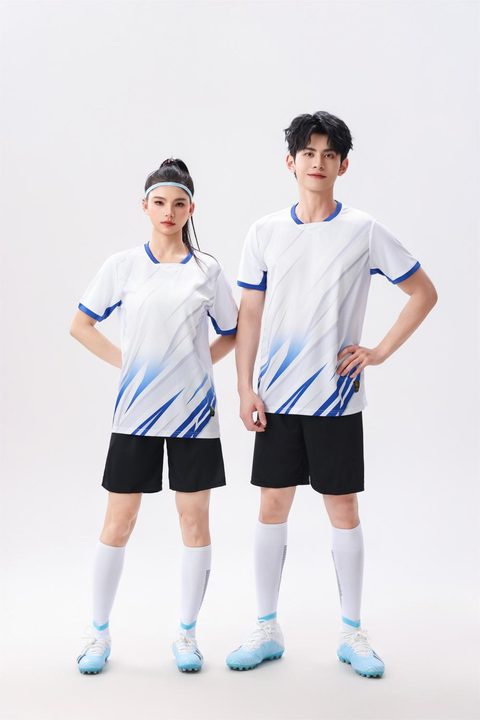 Tricou de fotbal, cu mânecă scurtă, cu decolteu în V și cu dungi – MODEL 4