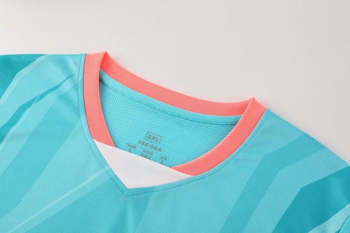 Tricou de fotbal, cu mânecă scurtă, cu decolteu în V și cu dungi – DETAIL 1