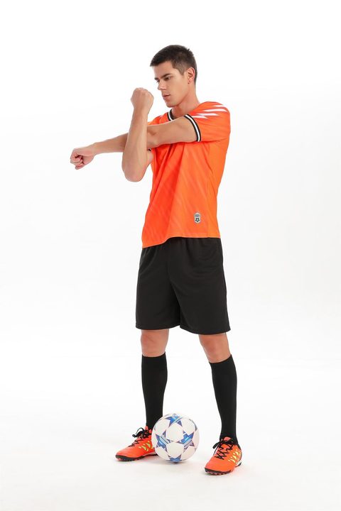 Tricou de fotbal, cu mânecă scurtă, cu decolteu în V și cu dungi – MODEL 3