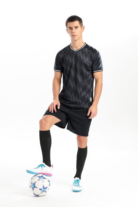 Tricou de fotbal, cu mânecă scurtă, cu decolteu în V și cu dungi – MODEL 6