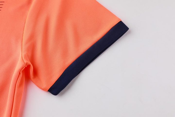 Tricou de fotbal, cu mânecă scurtă, cu decolteu rotund și cu degrade – DETAIL 1