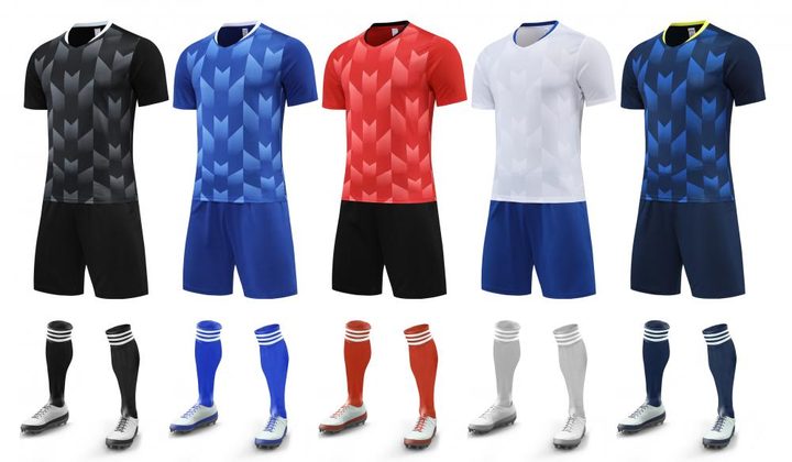 Maglia da calcio a maniche corte con stile classico con motivo geometrico – MAIN