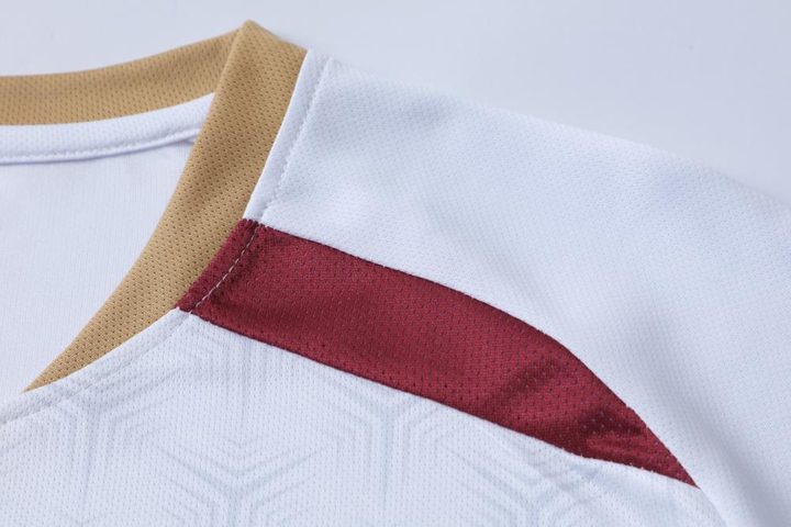 Crew-neck Short Sleeve Striped Soccer Jersey – DETAIL 2